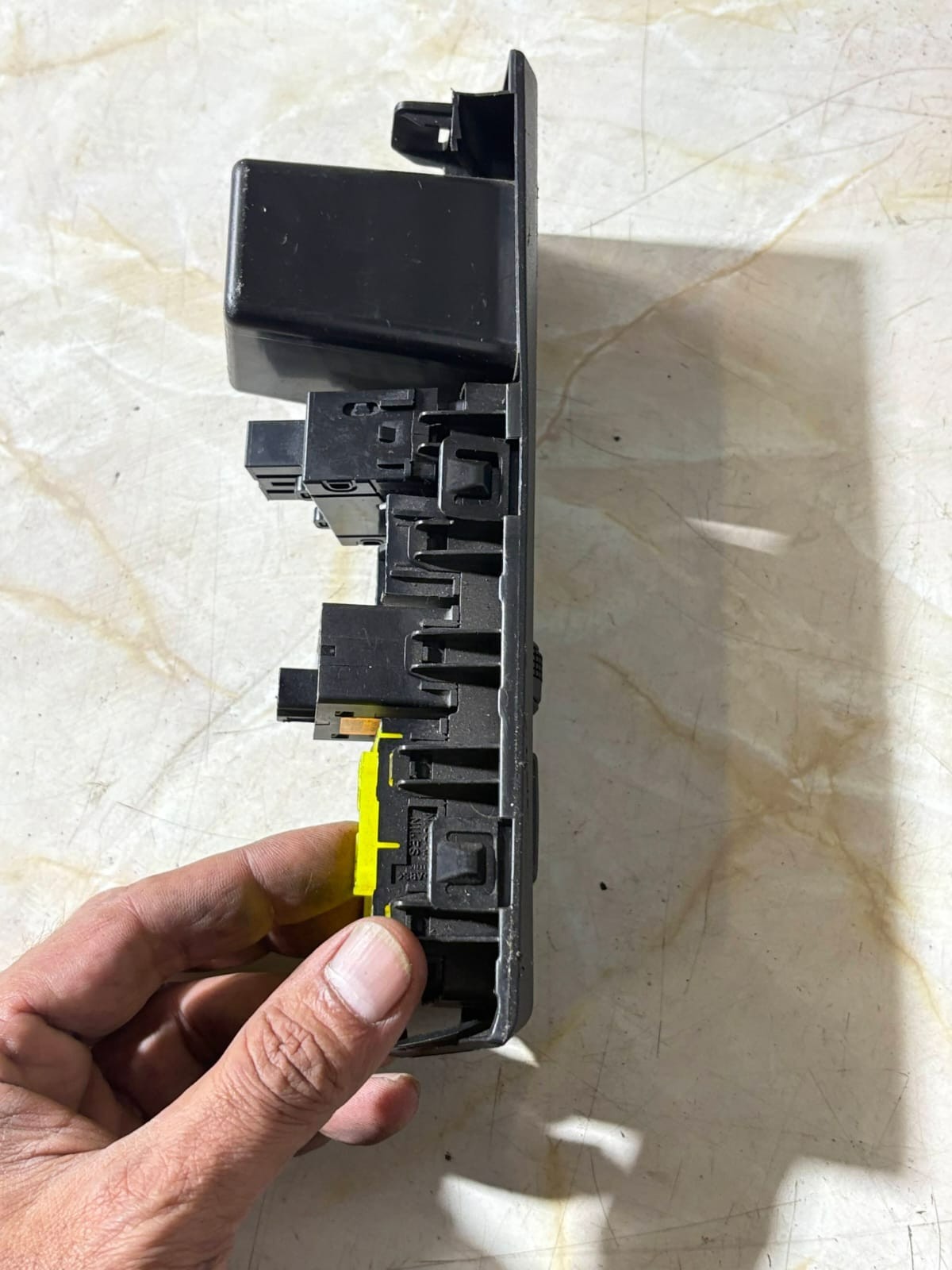 Nissan Note E11 2006-2013  ESP Headlight Mirror Switch Panel 68485-9U000