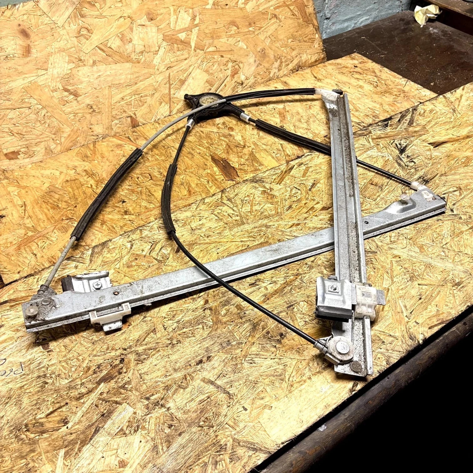 MERCEDES VITO W639 2003-2014 Front Left Electric Window Regulator Without Motor