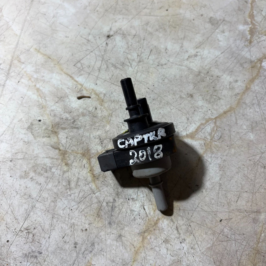 Renault Captur 2016-2020 Hatchback Air Pressure Valve