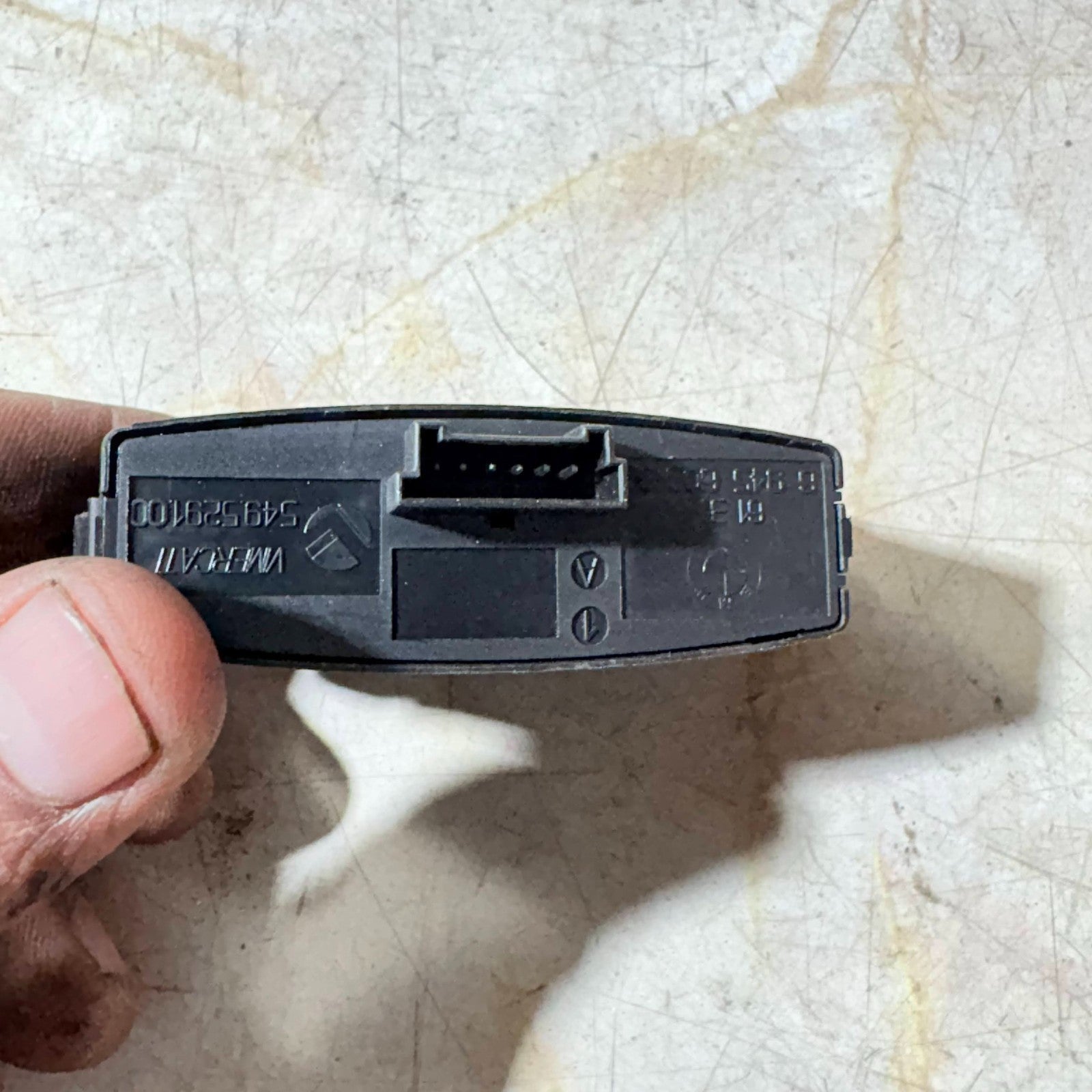 BMW 1 Series E87 130i Hazard Warning Light Switch Dashboard 549529100 05-07