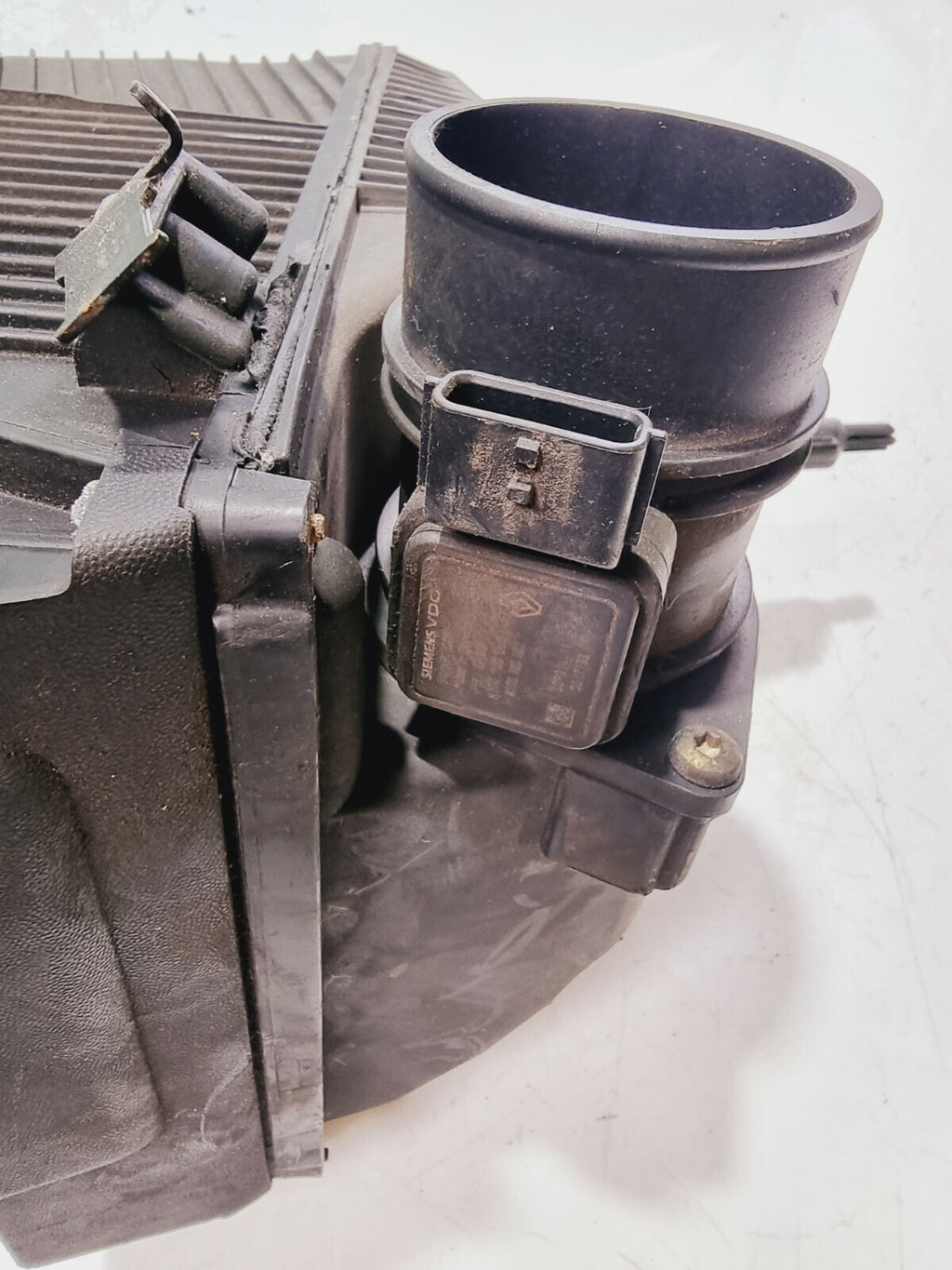 2005 RENAULT SCENIC Air Filter Box Housing 8200176559