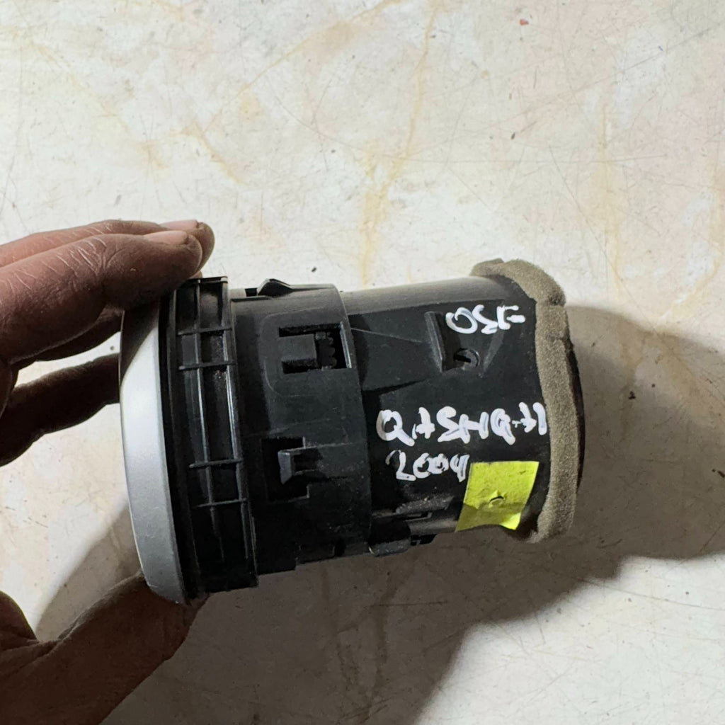 2004 NISSAN QASHQAI Dash Heater Air Vent 68760JD10A