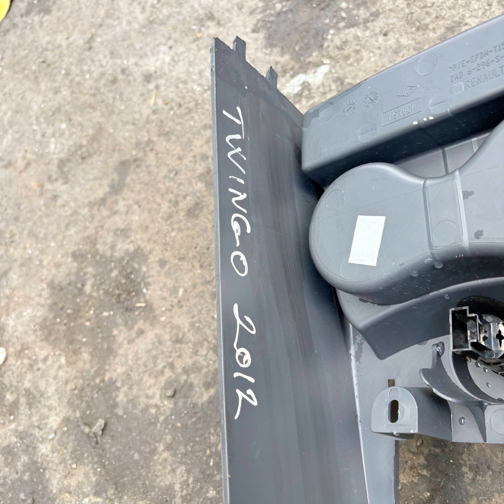 RENAULT TWINGO II CN0 2007-2014 GEARSTICK SURROUND 12V SOCKET 8200455794
