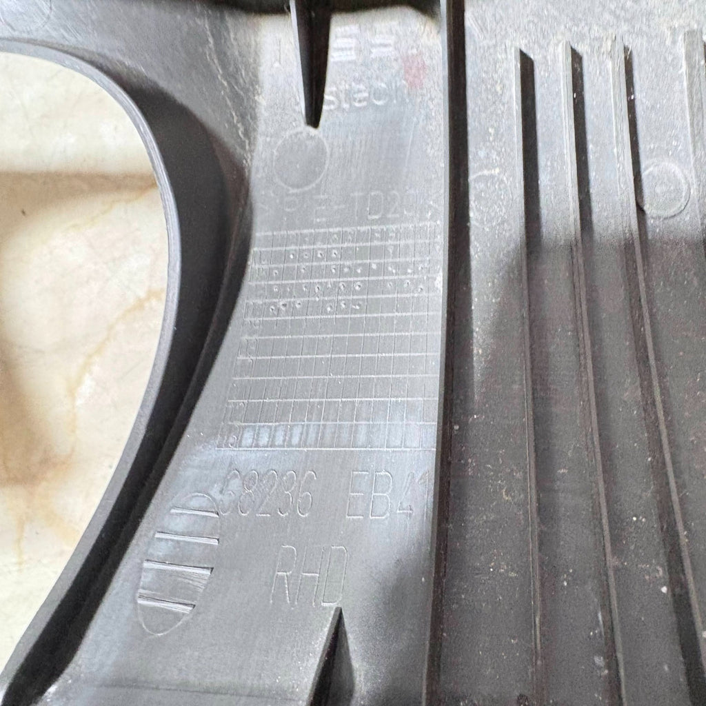 NISSAN NAVARA D40 2005-2015 SPEEDOMETER CLUSTER COCKPIT SURROUND TRIM 68236-EB41