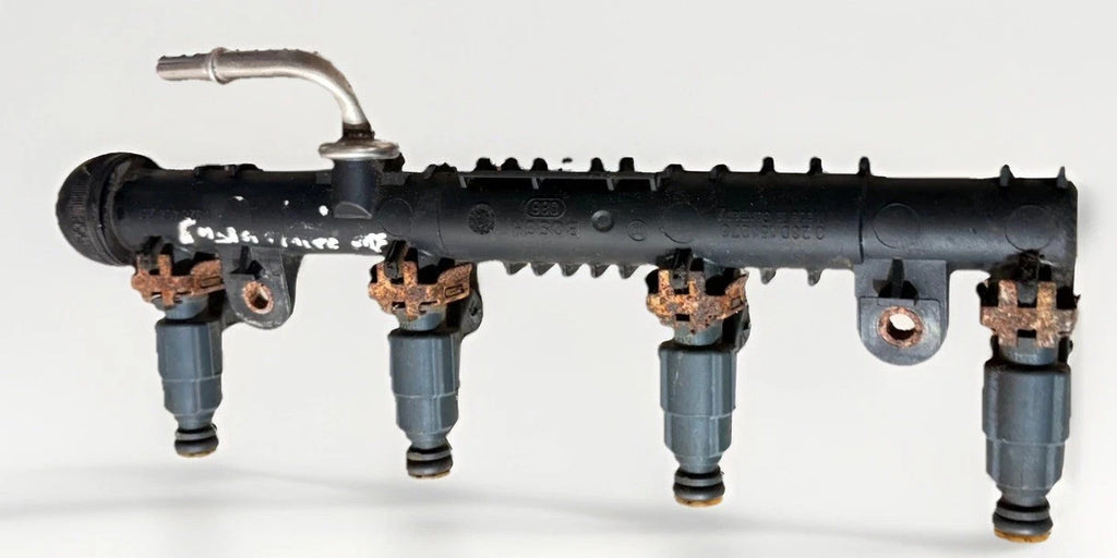 VAUXHALL AGILA 2000-2007 HIGH PRESSURE FUEL RAIL & INJECTORS 1928404261 Set
