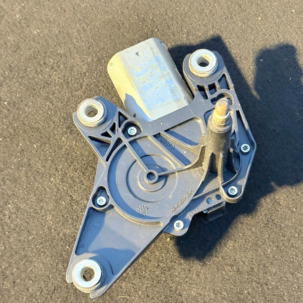 Chrysler 300C Touring Estate 2004-2010 Rear Tailgate Wiper Motor 54003205