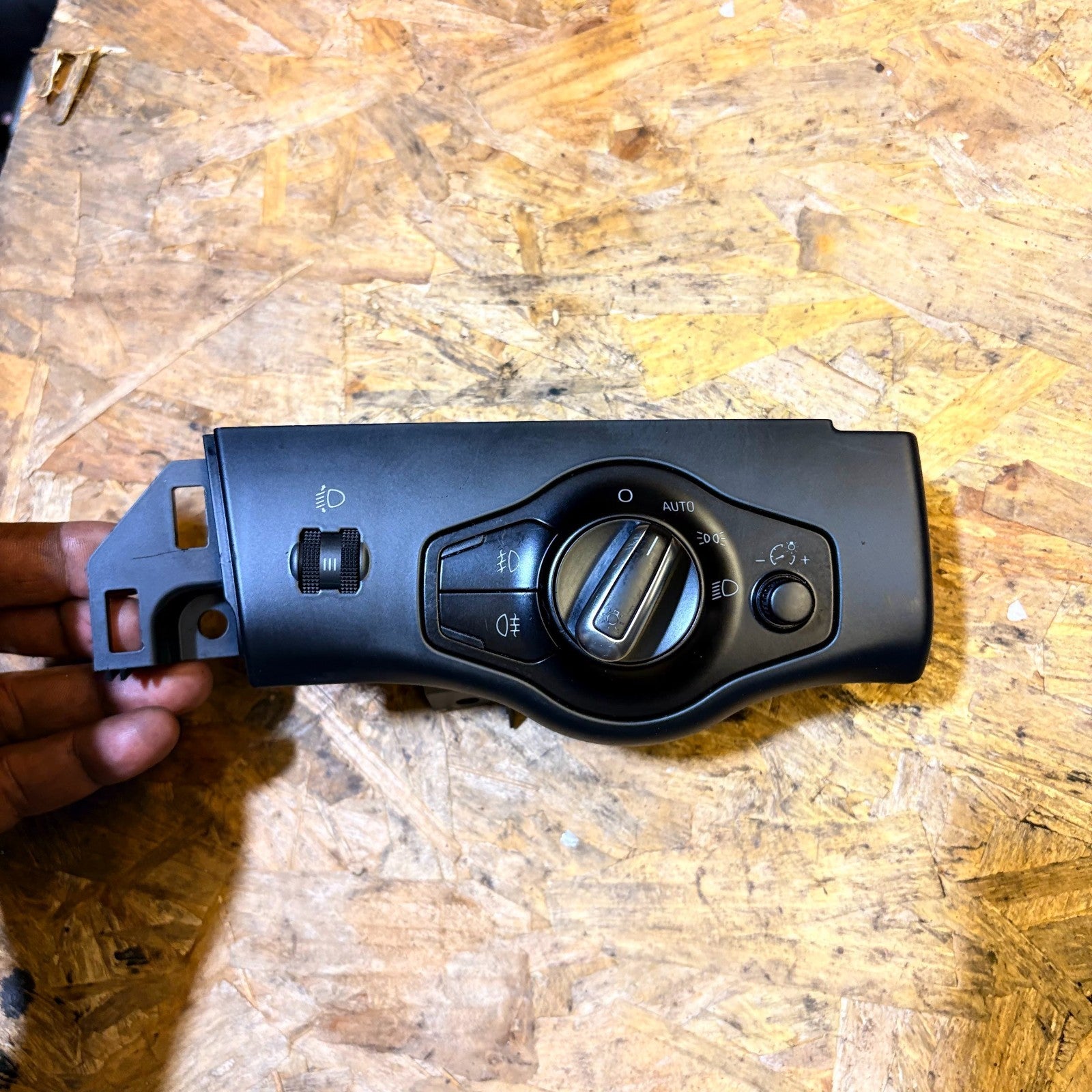 Audi A4 2014 Convertible 8F7 Headlight Switch 8K0941531AS
