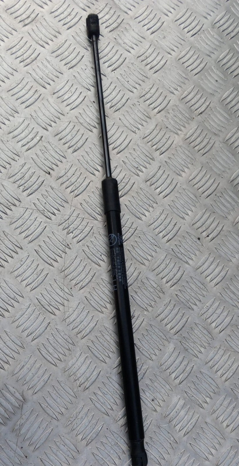 Hyundai Tucson Tailgate Gas Strut Left 81770-D7001 1.7 CRDi 2018 RHD 22638529