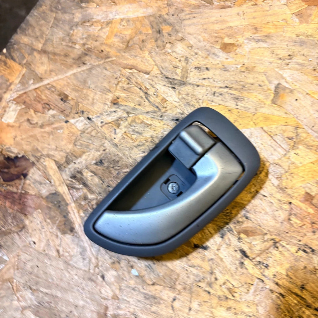 HYUNDAI TERRACAN 2004 RIGHT REAR DRIVER SIDE INNER DOOR HANDLE