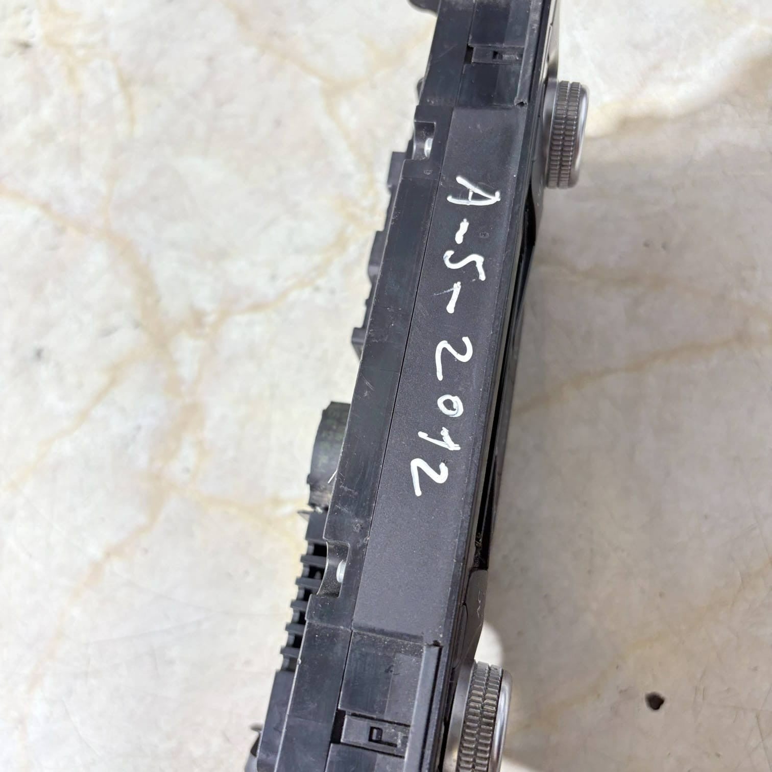 2012 AUDI A4 A/C HEATER CLIMATE CONTROL PANEL 8K2820043AH