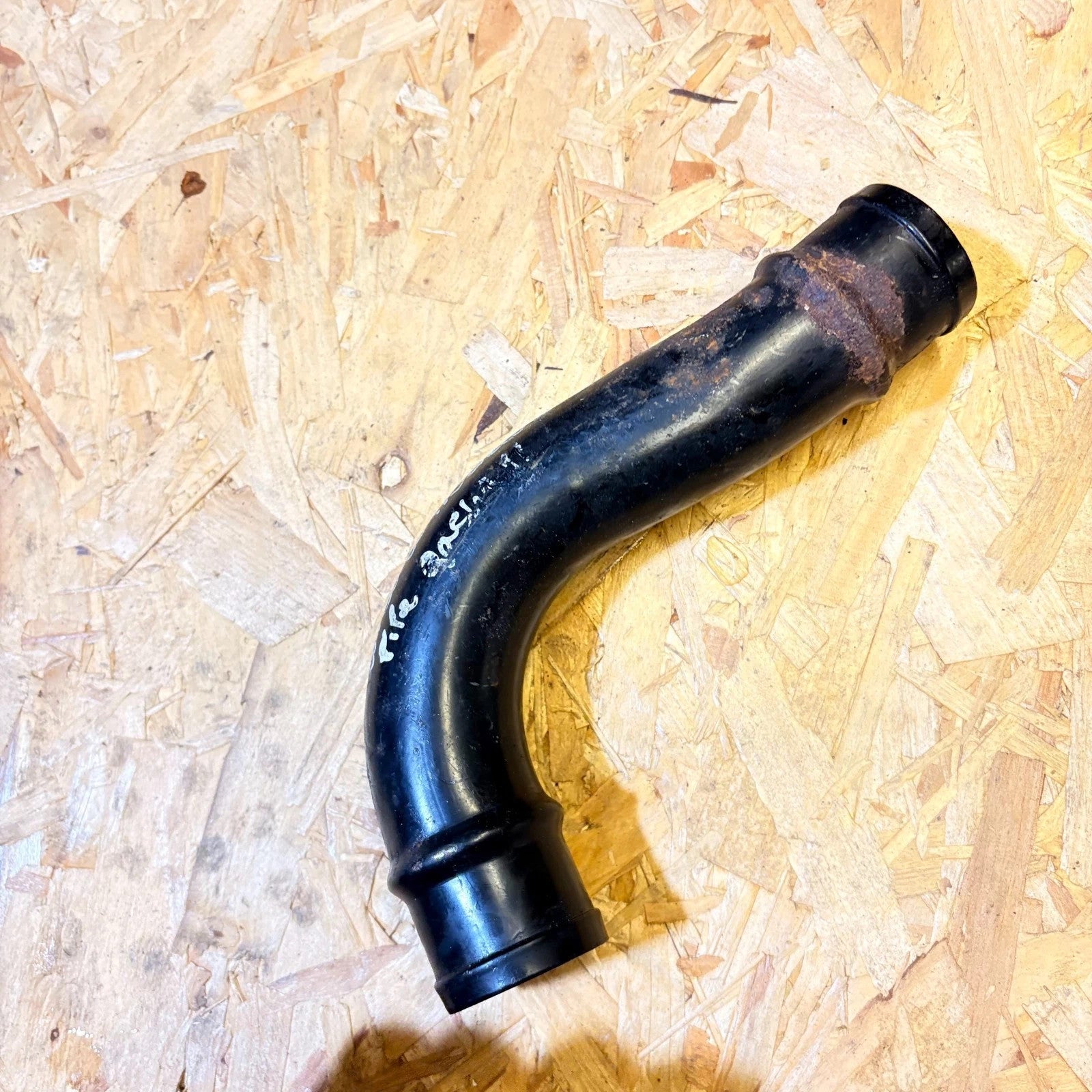 Nissan Qashqai Turbo Intercooler Pipe Boost Hose Charge Air Tube ()