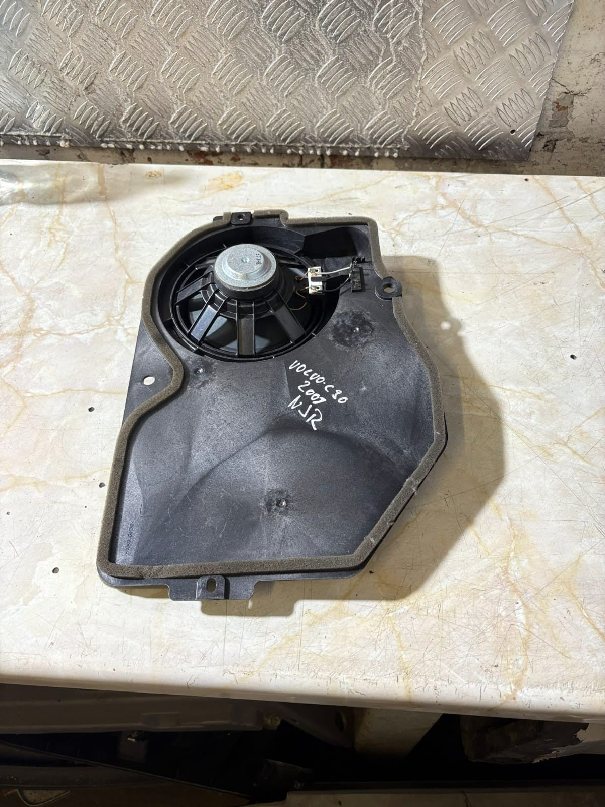 Volvo C30 2007-2013 Rear Left Quarter Speaker 31252246 4 Ohm 3 Door