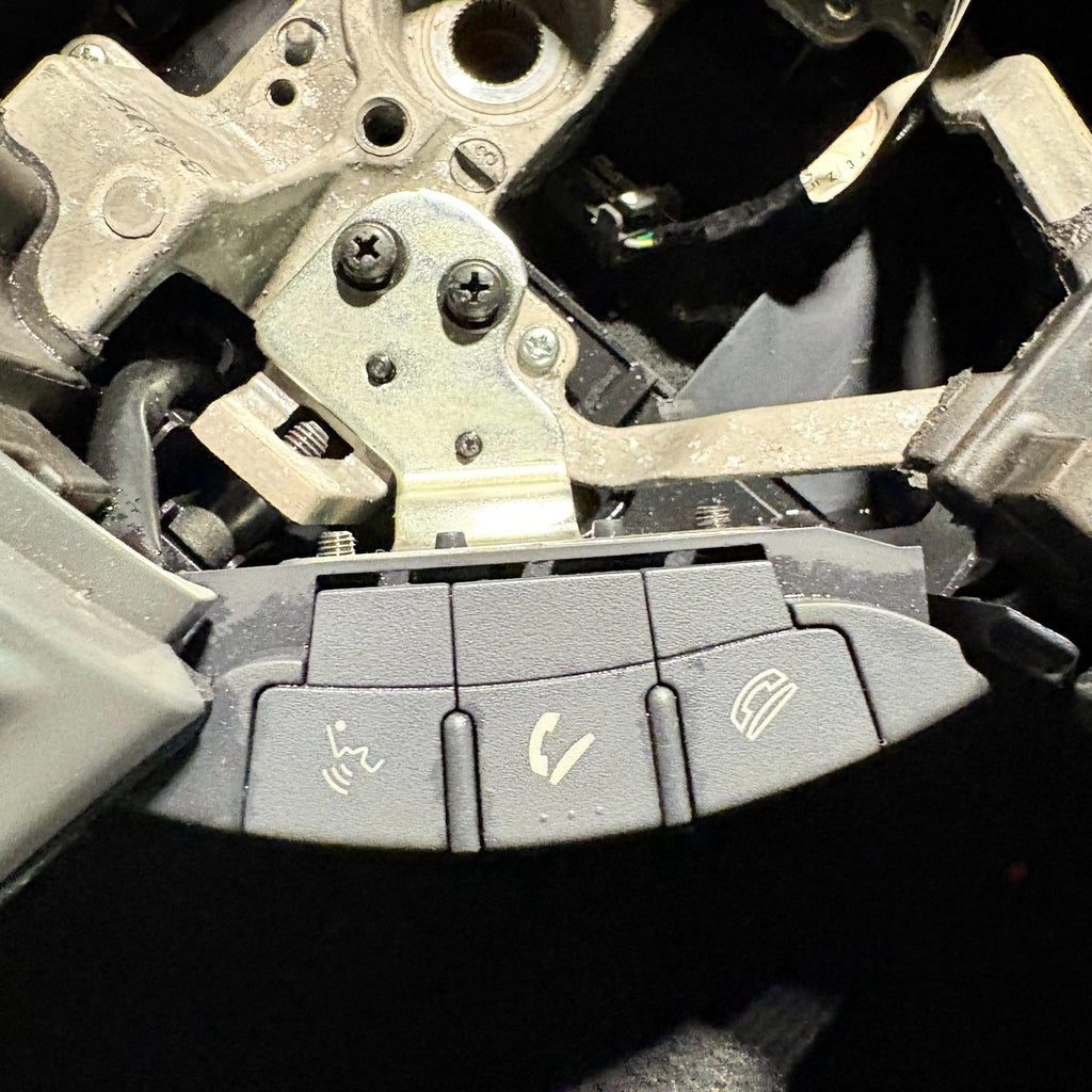 Mitsubishi Outlander 2007-2012 Multifunction Steering Wheel