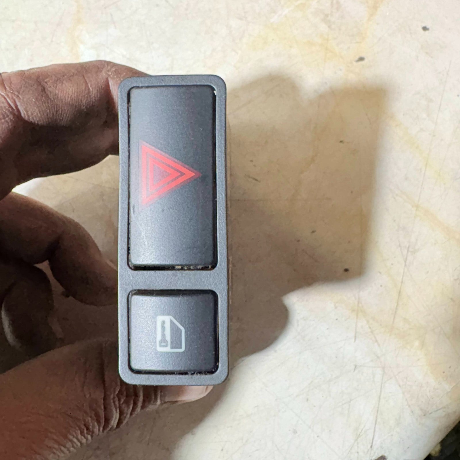 Hazard Warning Light Door Central Lock Switch For BMW 3 Series 320D 2002