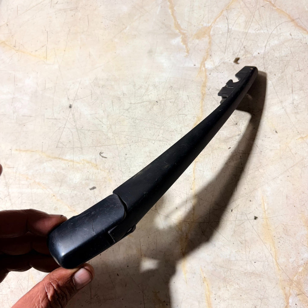 SUZUKI SWIFT REAR WIPER ARM 2005-2010 5 DOOR HATCH