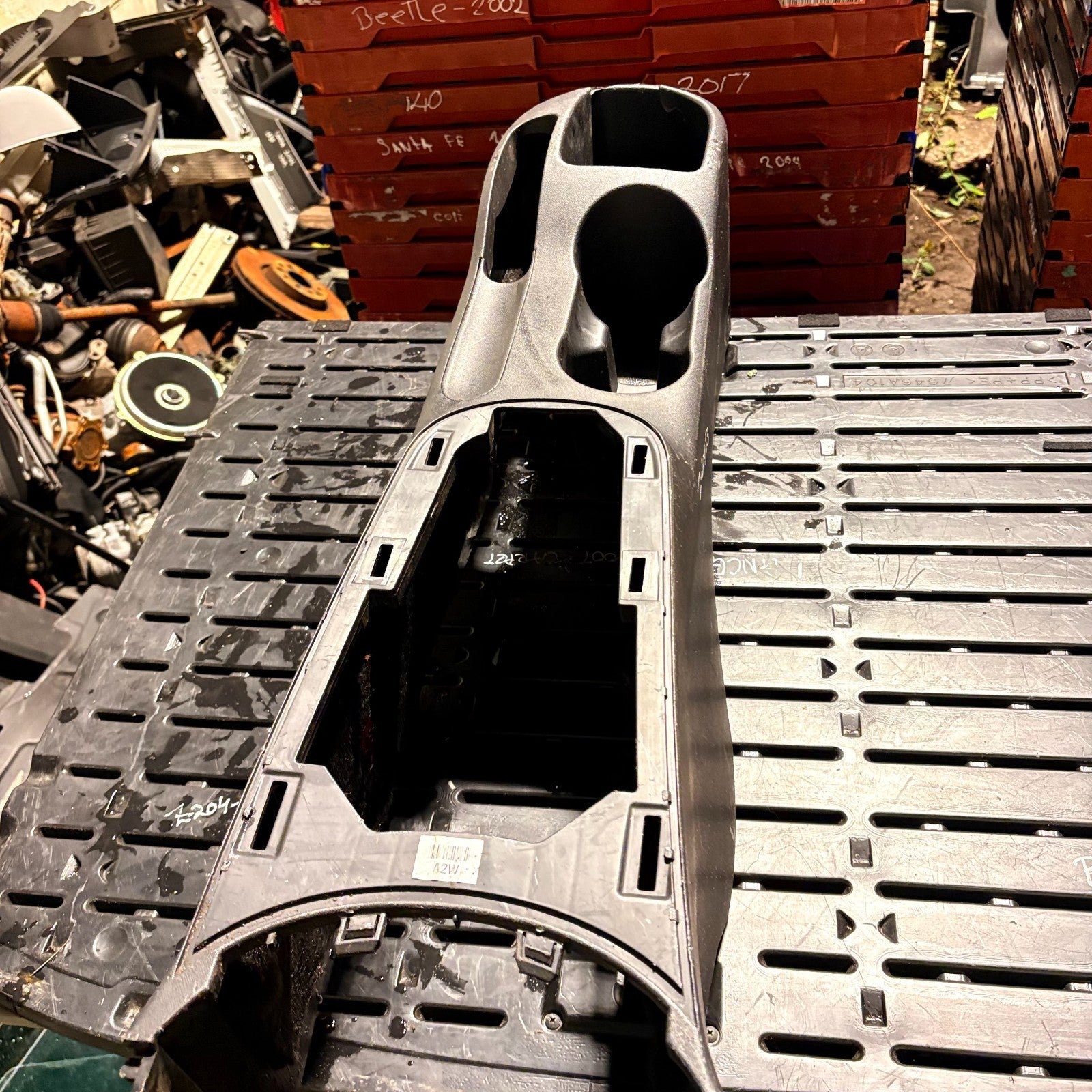 2010-2013 Kia Soul Center Console Black 846112K000