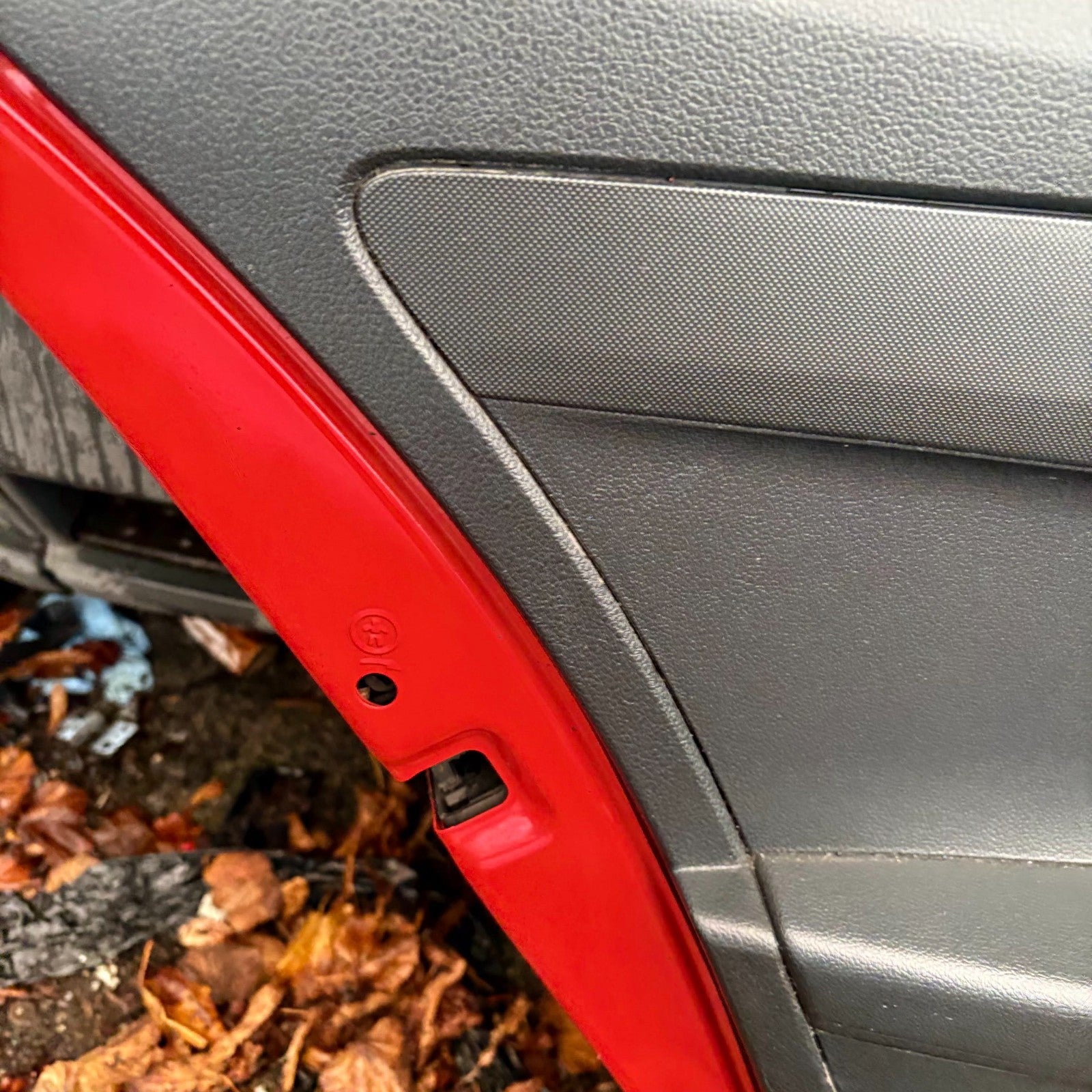 SKODA FABIA MK3 NJ 2014-2021 REAR LEFT N/S PASSENGER DOOR RED MANUAL 5DR