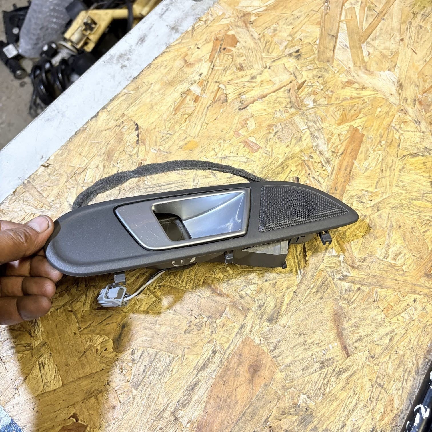 Ford Fiesta 2017-2023 Mk7 INTERIOR DOOR HANDLE RIGHT DRIVER SIDE FRONT