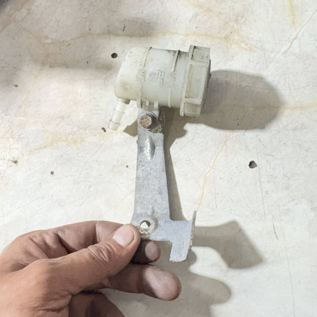 HONDA ACCORD MK8 2.2 i-DTEC Brake Fluid Tank Bottle AS PICTURED