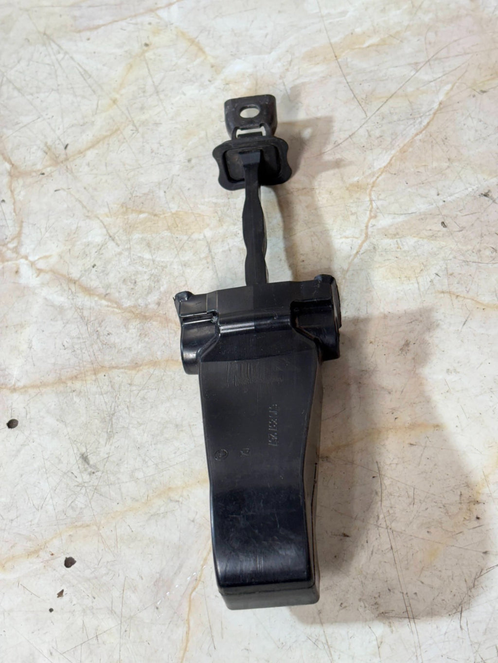 SKODA FABIA MK3 OSF CHECK STRAP CATCH 6V0837267