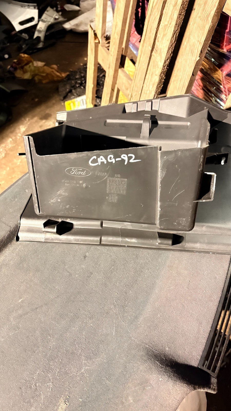 FORD GLOVE BOX COMPARTMENT FV41S06044B