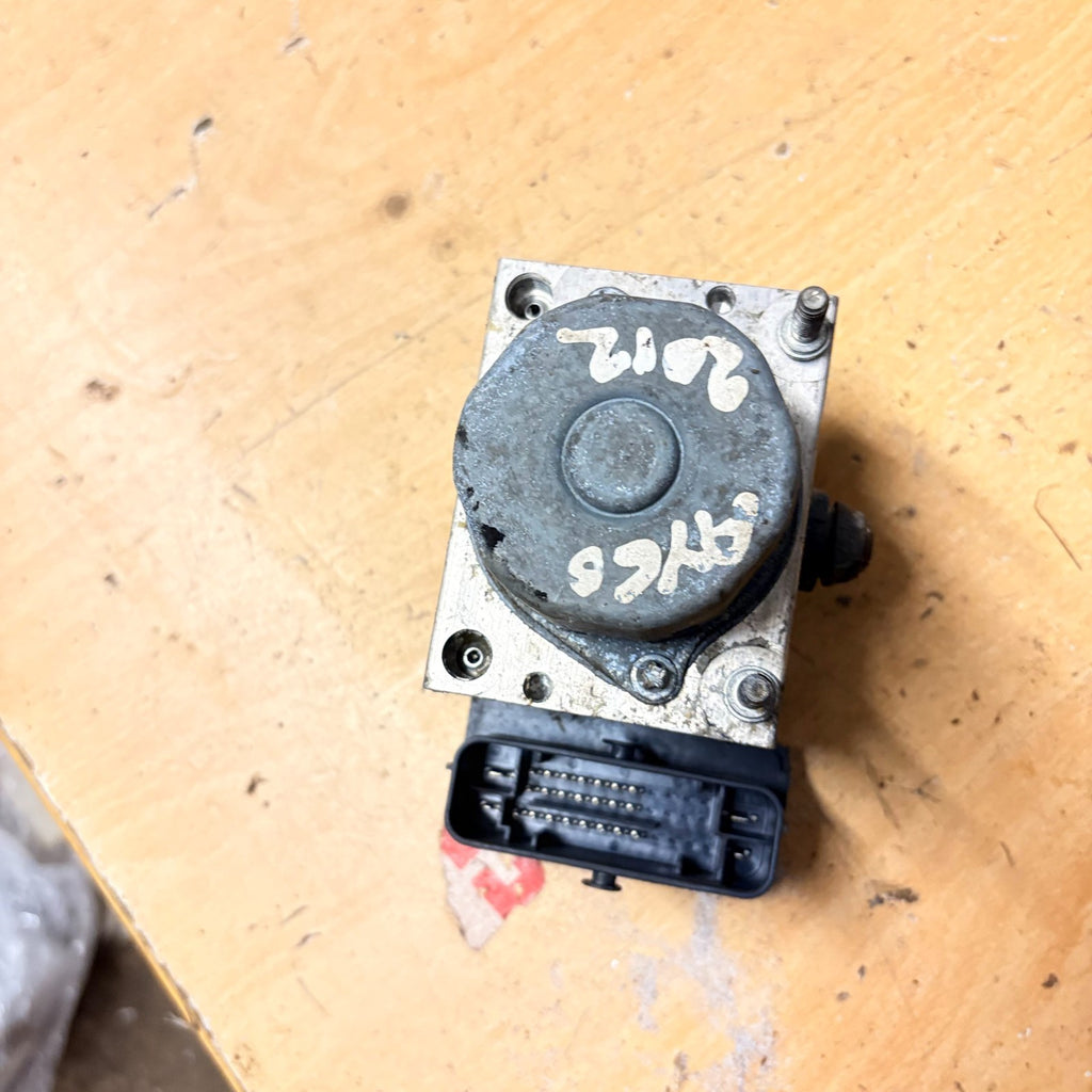 TOYOTA AYGO 2005-2014 ABS PUMP CONTROL MODULE 0265260019