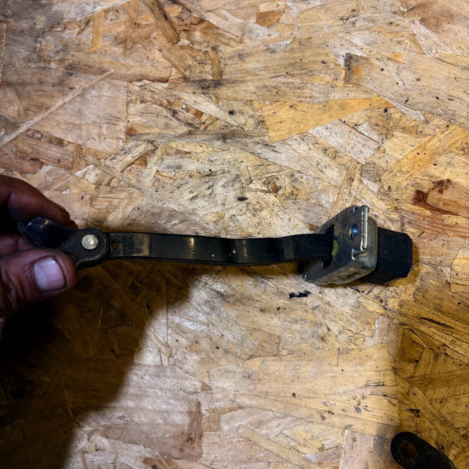 HONDA HRV Mk2 2015-2021 - Front Right Door Check Strap