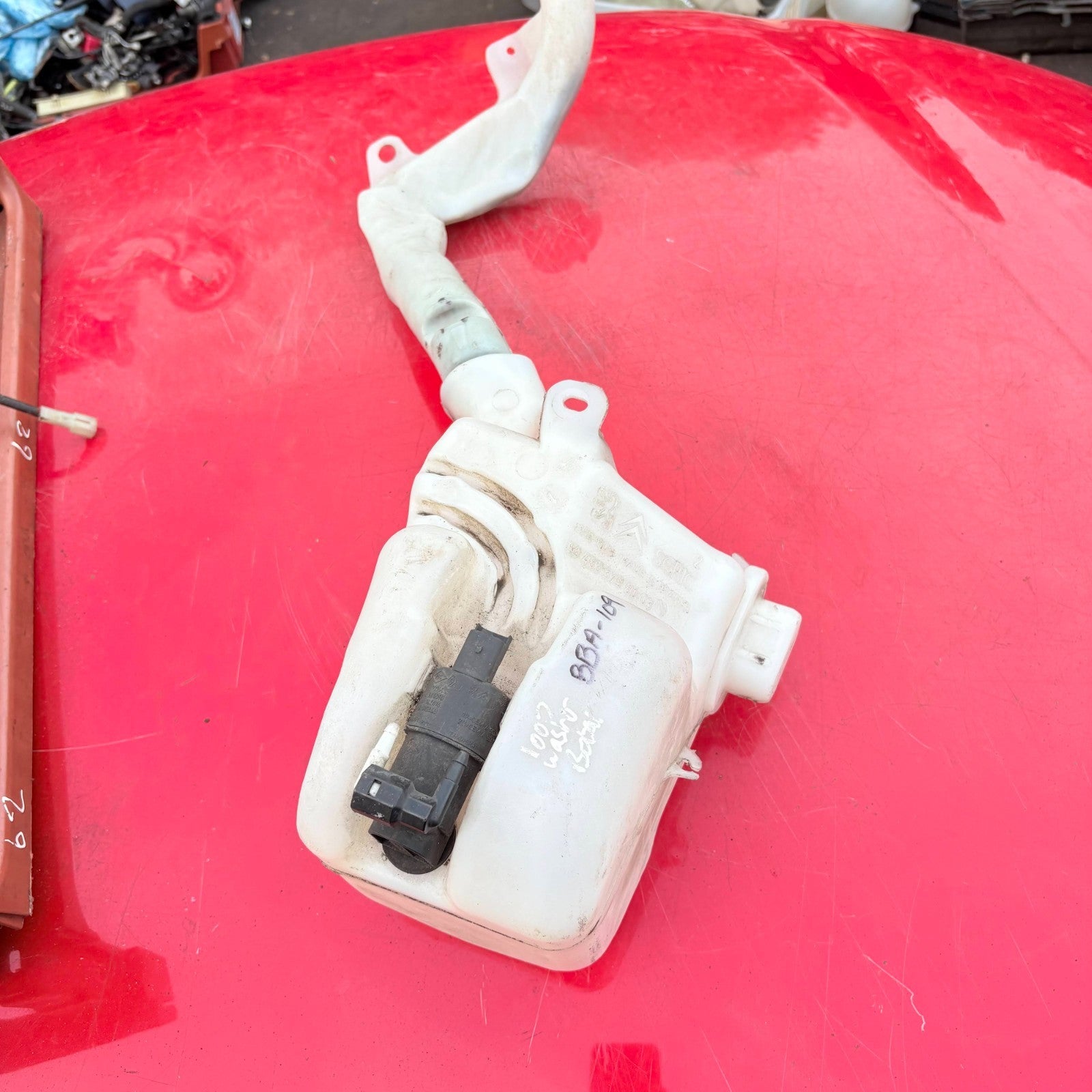 PEUGEOT 1007 WINDSCREEN WASHER BOTTLE & PUMP 964833758003 2006-2012