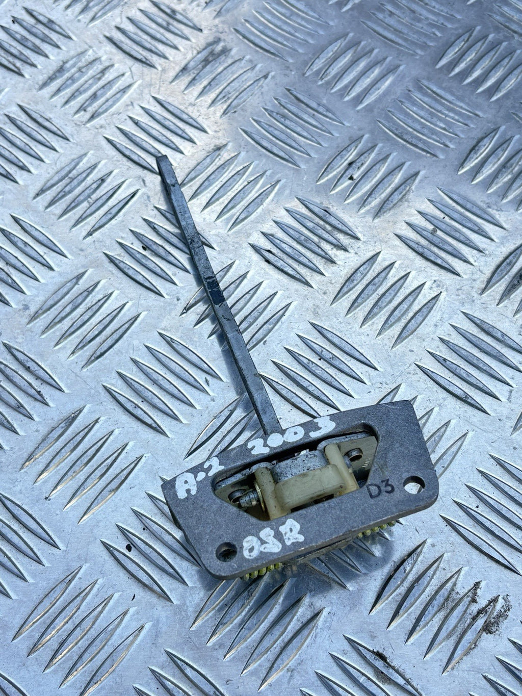 Audi A2 8Z Rear Right Door Check Strap Door Stay Limiter OSR 2003-2005 8Z0837249