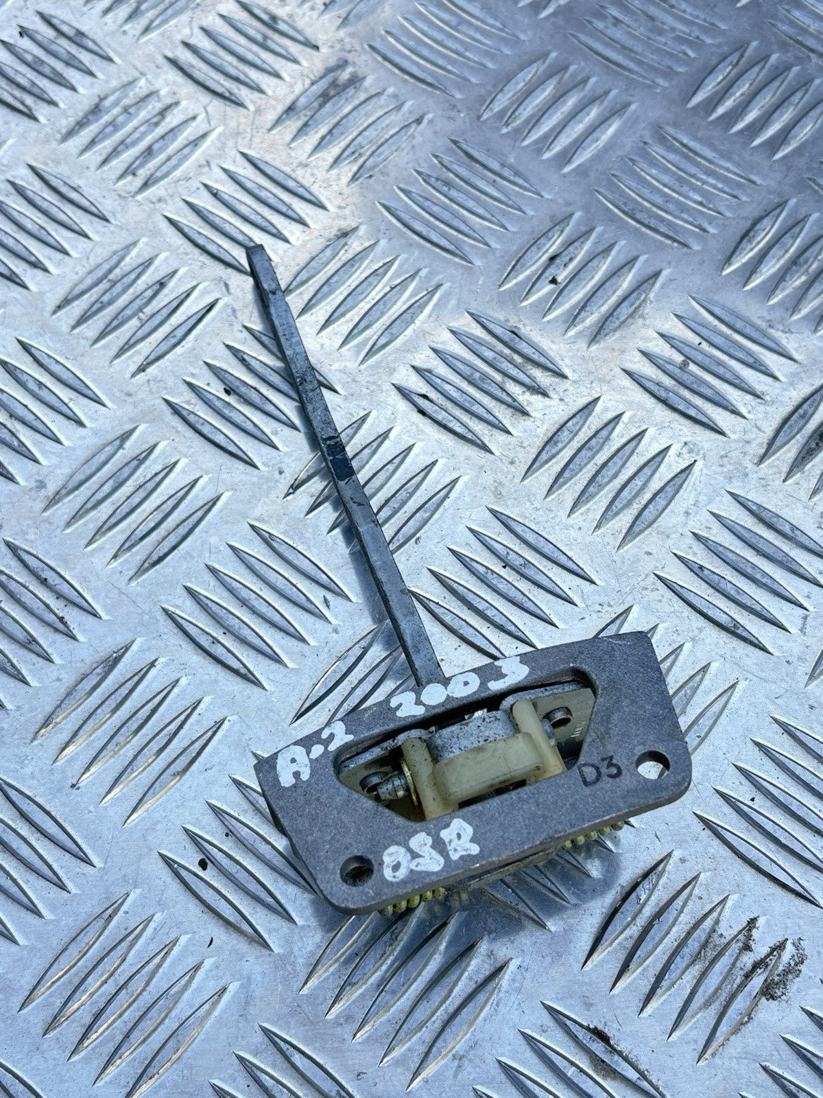 Audi A2 8Z Rear Right Door Check Strap Door Stay Limiter OSR 2003-2005 8Z0837249