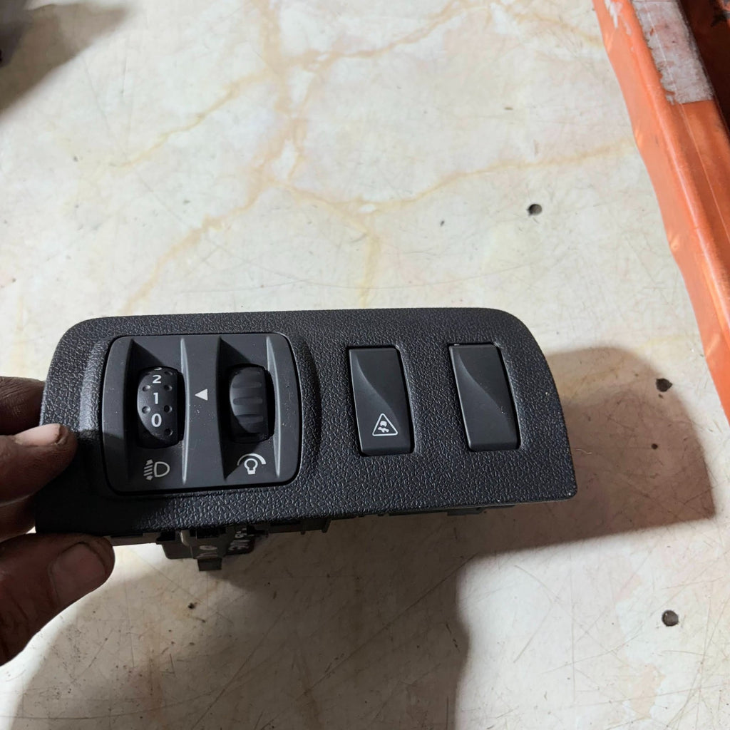 RENAULT MEGANE MK3 2008-2016 FRONT HEADLIGHT LEVEL ADJUSTMENT CONTROL SWITCH
