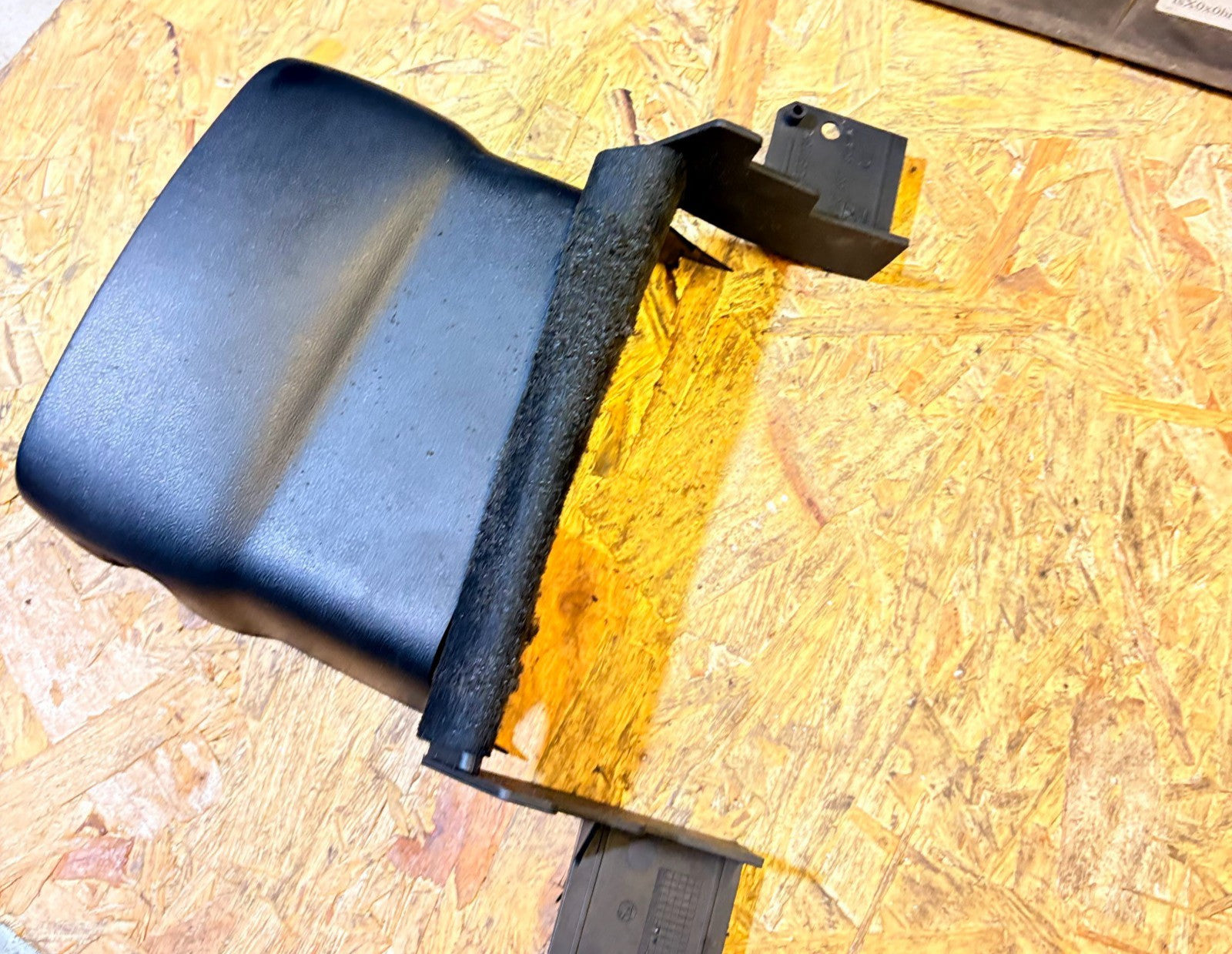 Skoda Fabia 6Y BJ2005 Steering Column Lower Cover 6Y0953515B