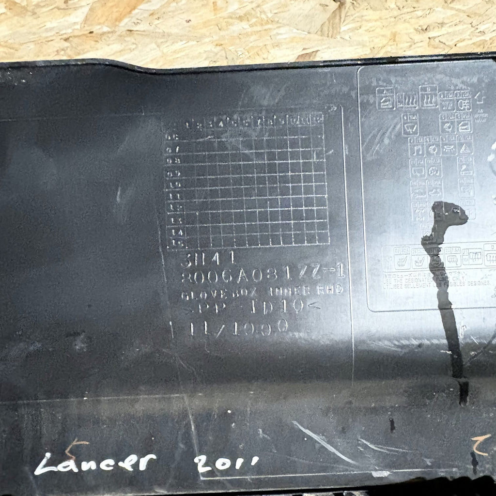 2011 MITSUBISHI LANCER GLOVE BOX STORAGE COMPARTMENT 8006A081ZZ-1