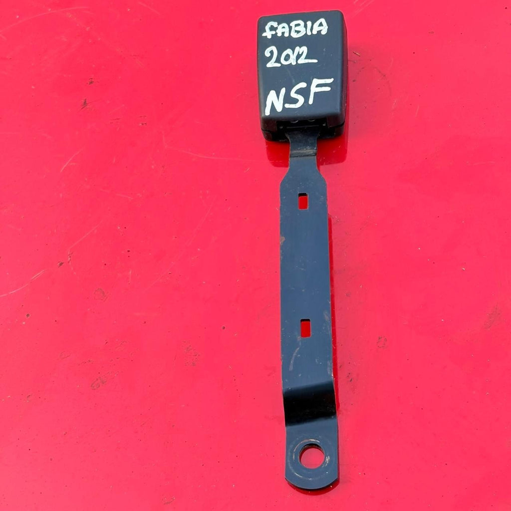 SKODA FABIA 2008-14 NEAR SIDE FRONT PASSENGER SIDE BELT BUCKLE 5JO858471