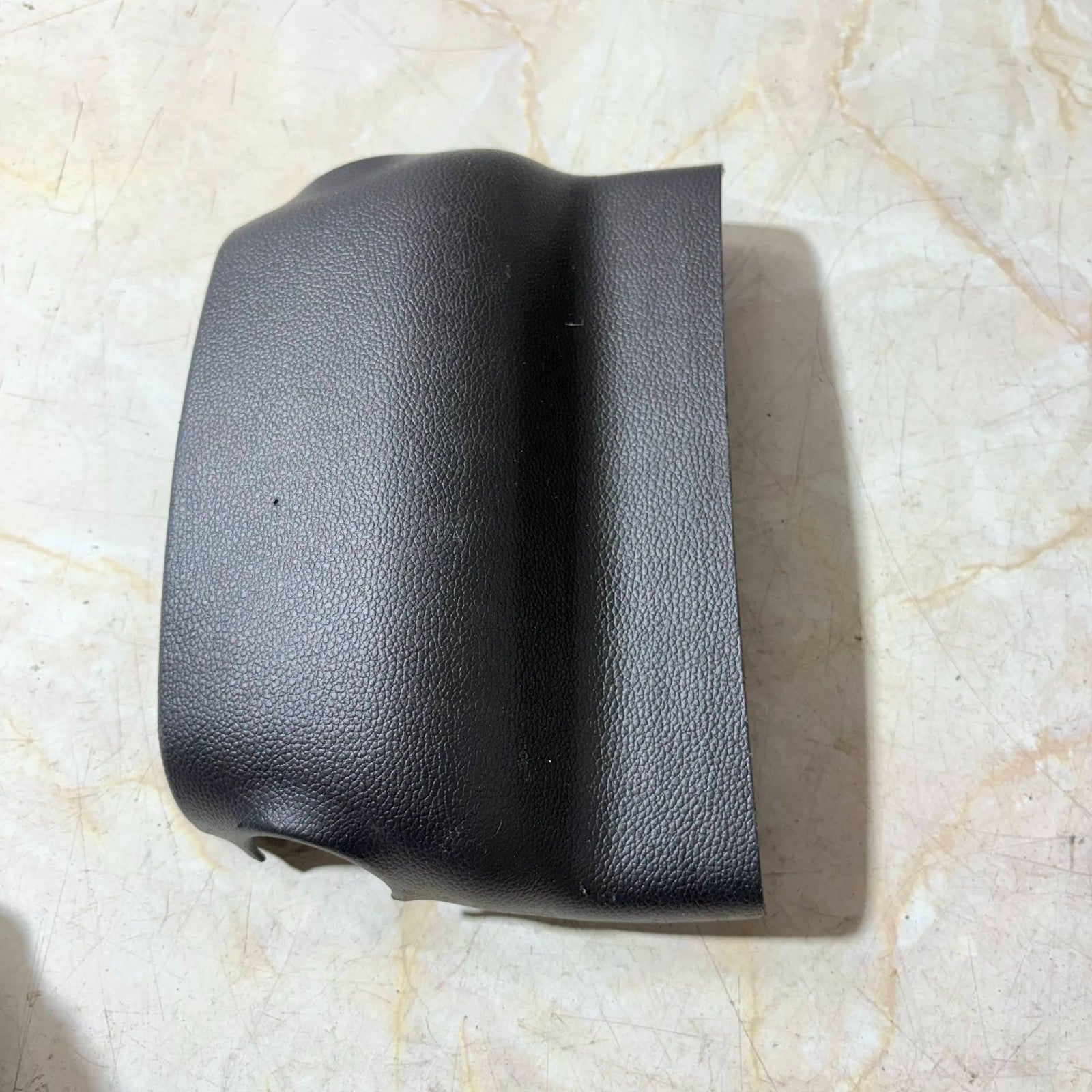 HYUNDAI i10 2015 STEERING COLUMN SURROUND TRIM COVER B9848-52000