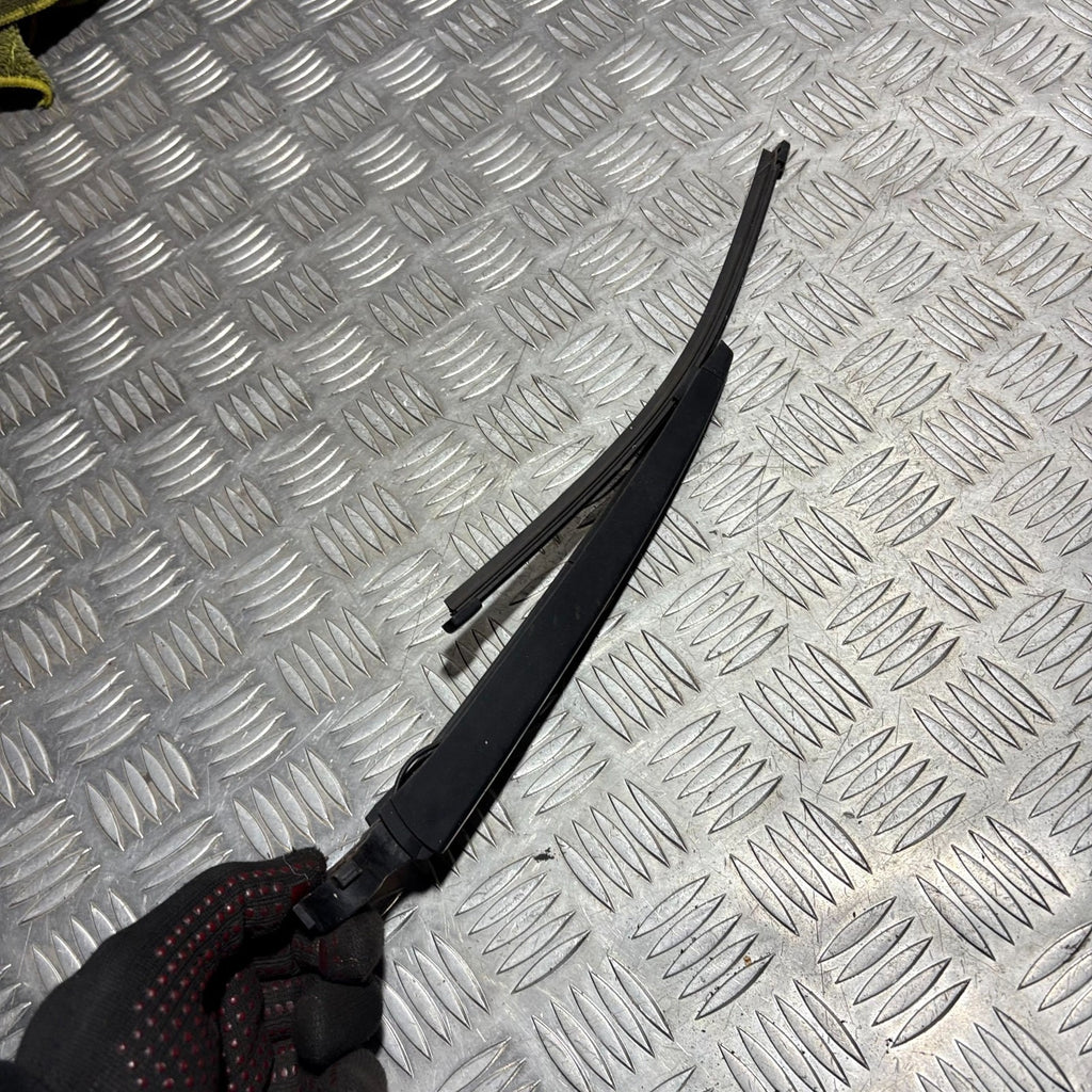 2017-2021 VOLKSWAGEN POLO Rear Wiper Arm & Blade