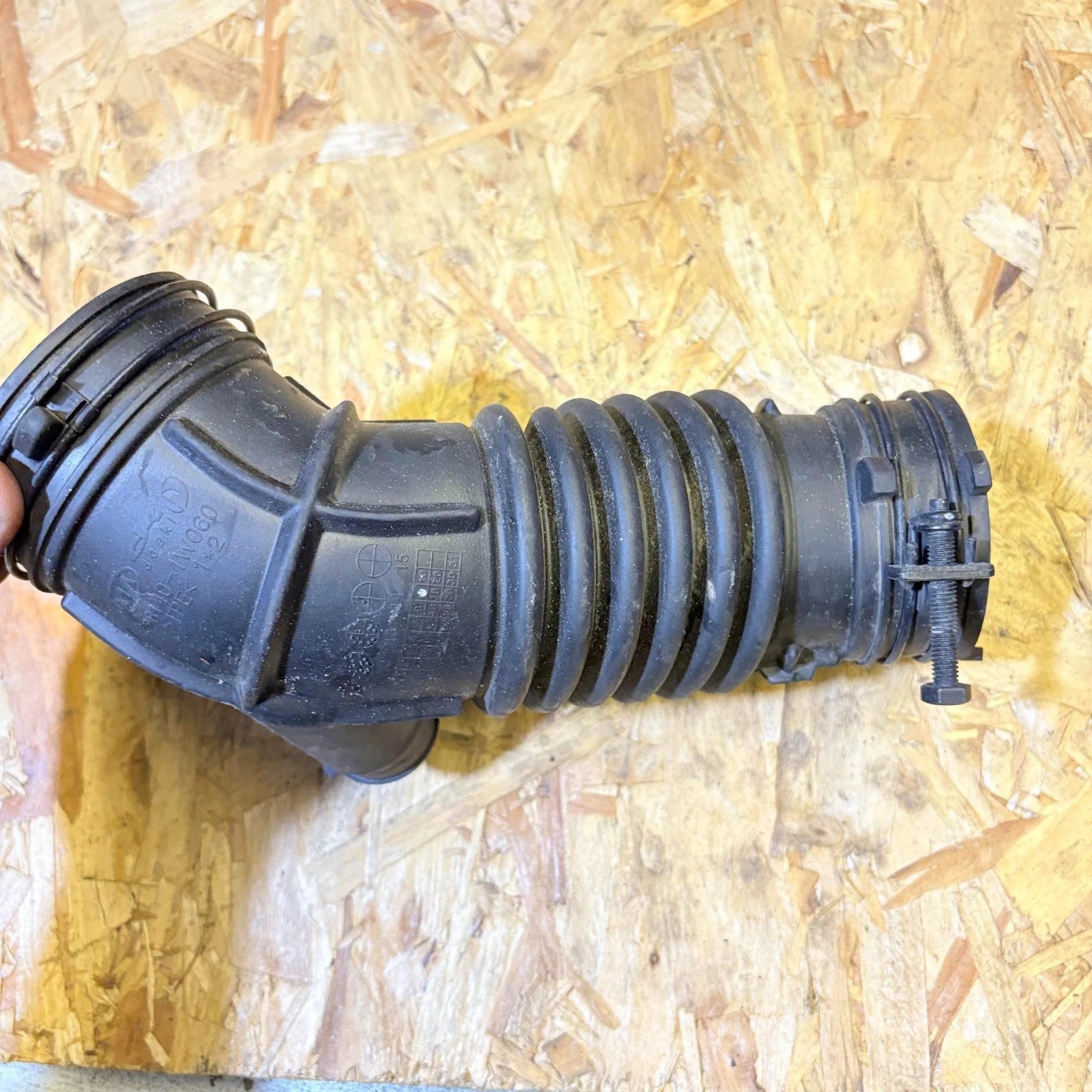 Kia Rio 2011-2017 Air Intake Hose Pipe (Airbox to Throttle) 28140-1W060 UB/QB