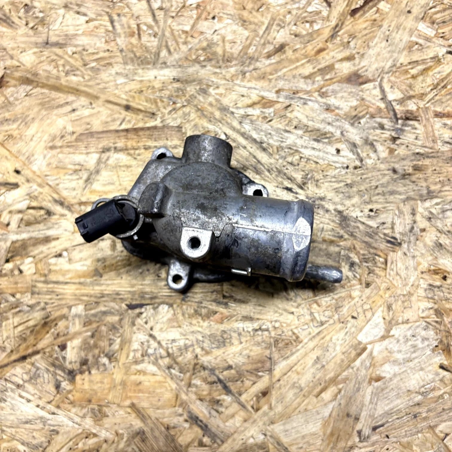 Mercedes C E CLK 1998-2005 V6 Thermostat Housing 242087