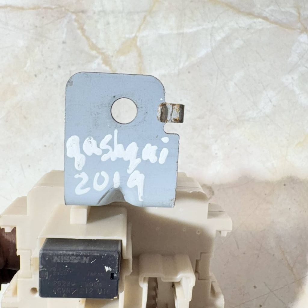 NISSAN QASHQAI J11 2019 1.5 DCI FUSE RELAY BOX 4EB0C