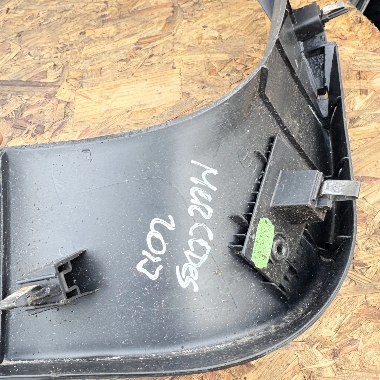 MERCEDES A CLASS W176 LEFT SIDE TAILGATE TRIM PANEL A1767400171 2013