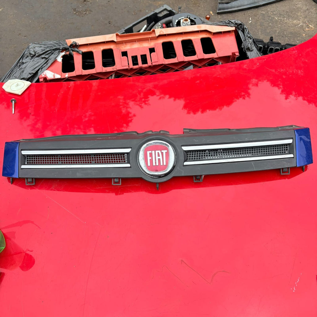 Fiat Panda 169 792 Blue Front Grille 735353899