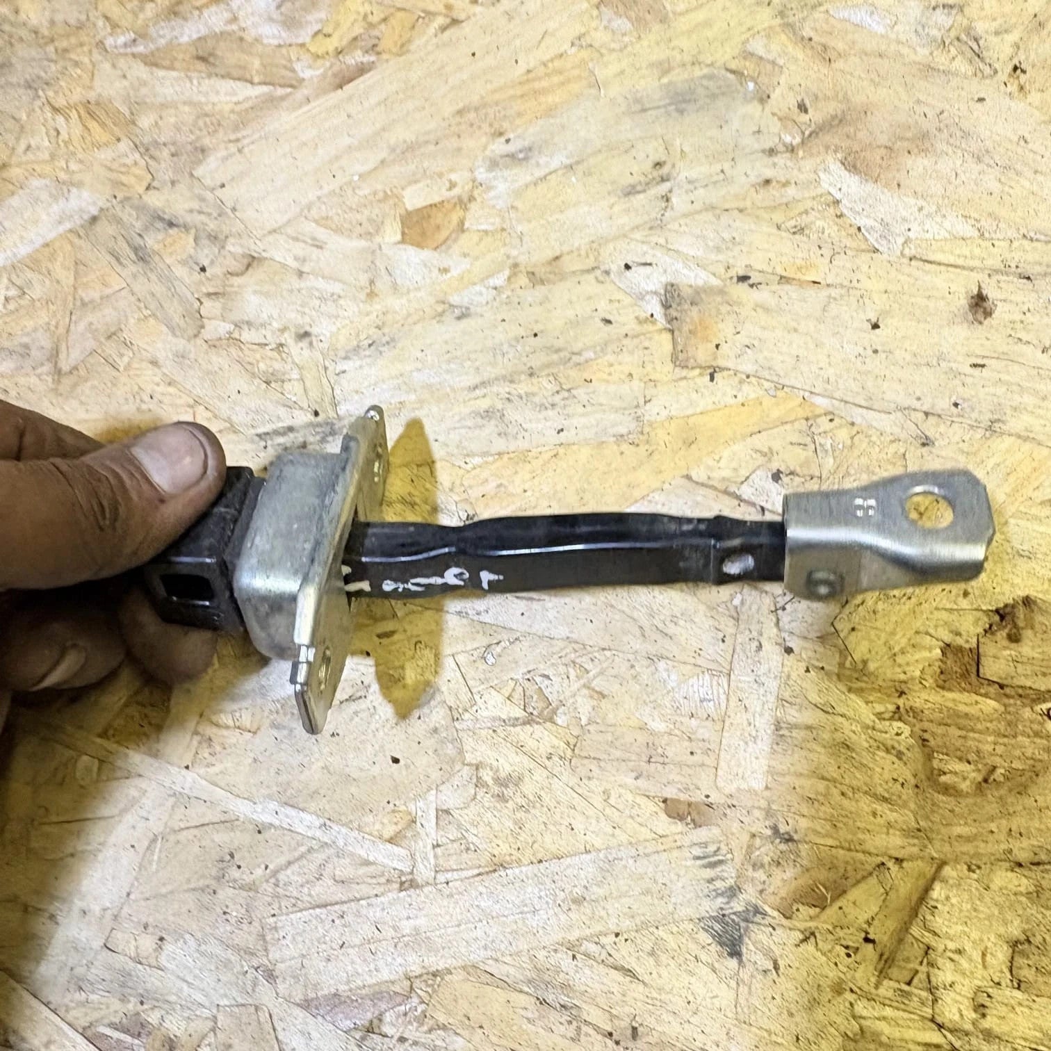 TOYOTA YARIS 2011 Front Door Check Strap 68610-K0010