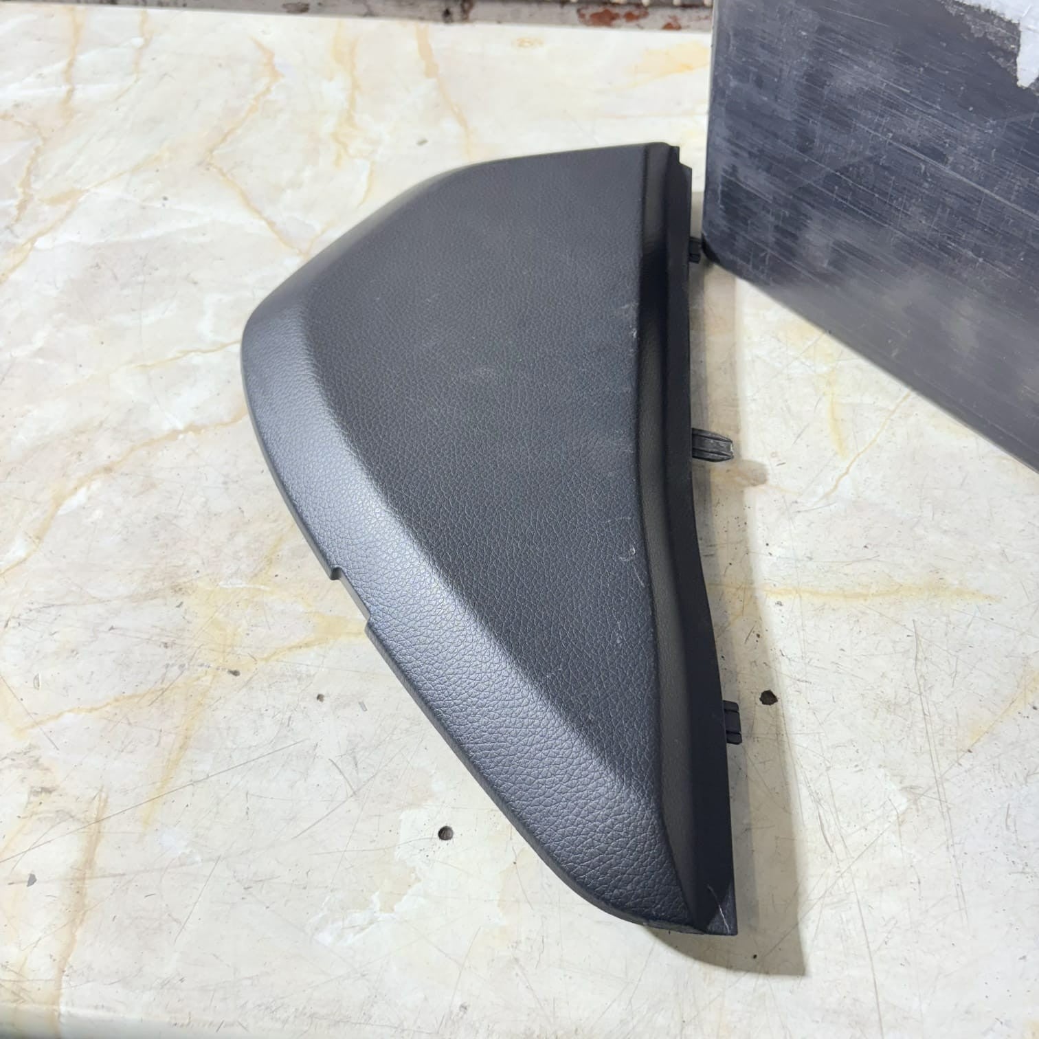 NISSAN XTRAIL 684984EAOA 2019 DASHBOARD RIGHT DRIVER SIDE END COVER TRIM