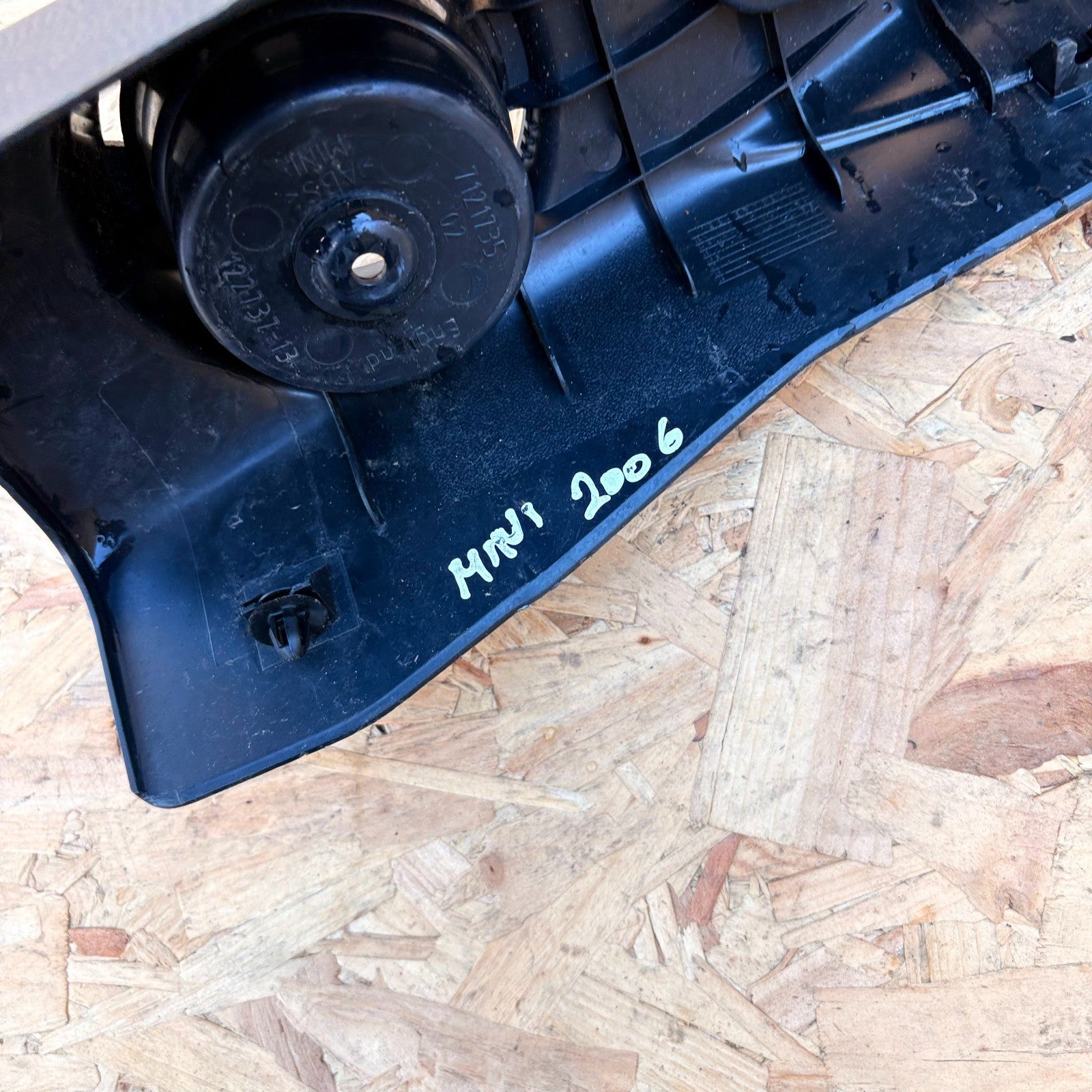 Mini One 2001-2006 Lower Centre Console 7121735