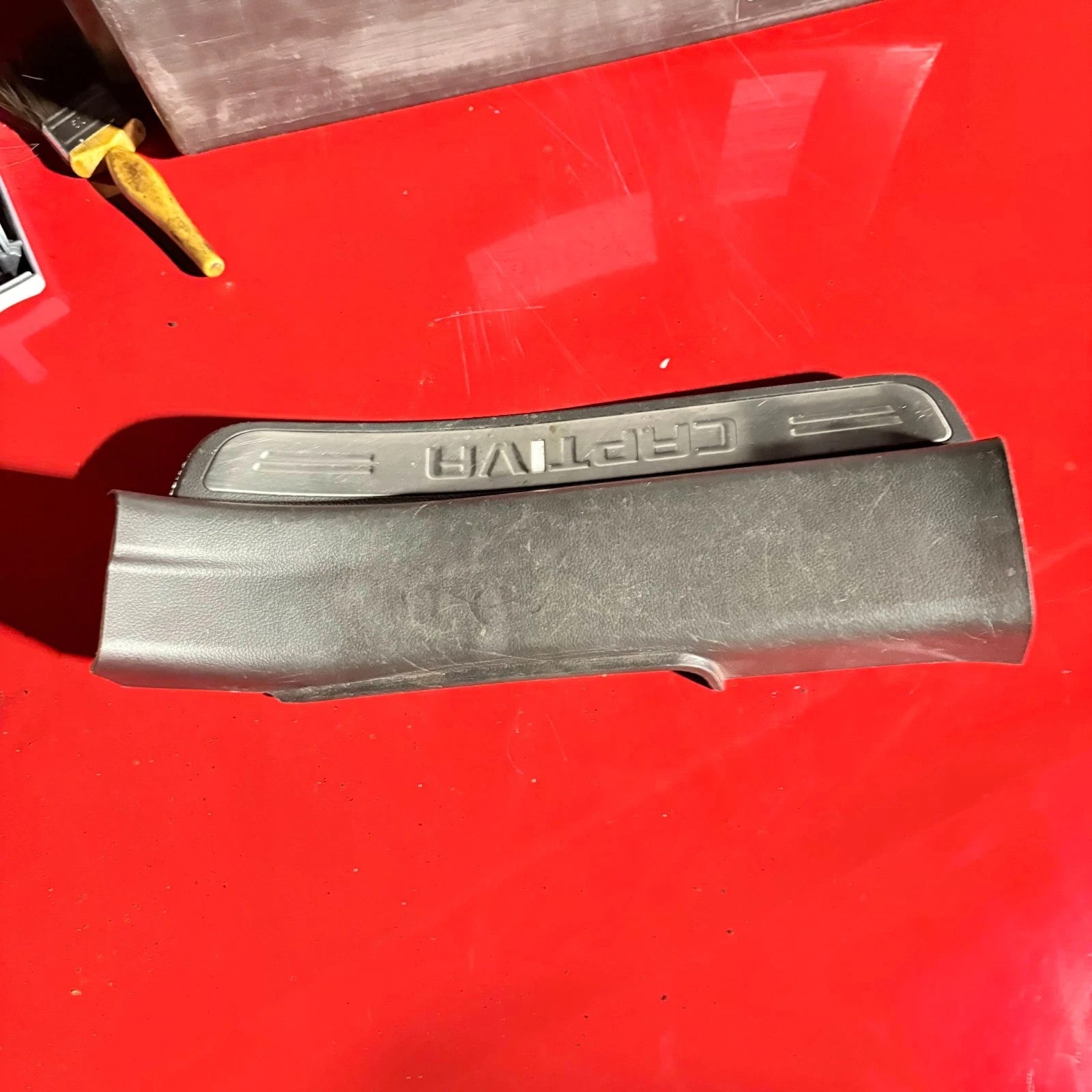 Chevrolet Captiva 2010 Left side Rear Door Step Sill Kick Plate A047002