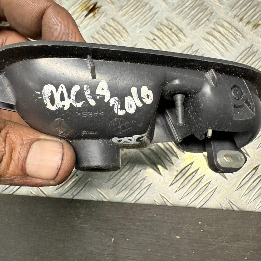 Dacia Duster MK1 2010-2018 Driver RH Front Inner Door Handle 8200733847