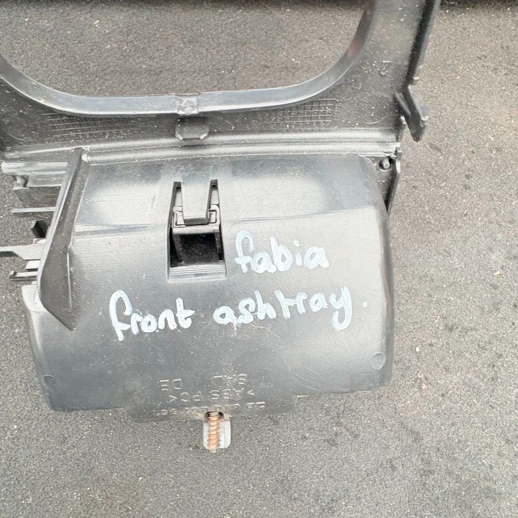Skoda Fabia Gearstick surround with covered ashtray ZB-6Y0-857-951 2000-2007