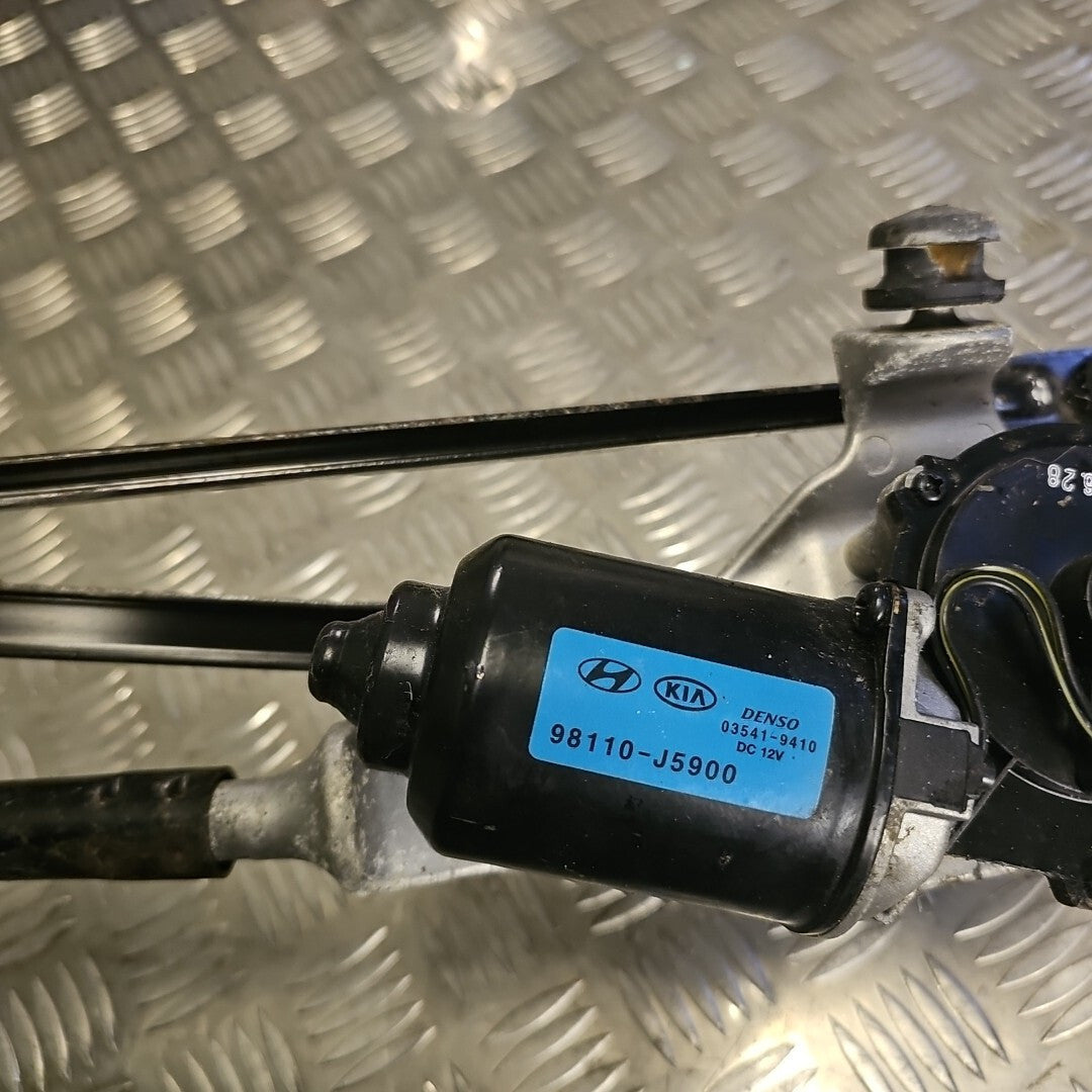 2017-2023 KIA STINGER GT S 3.3 TURBO FRONT WIPER MOTOR & LINKAGE 98110-J5900