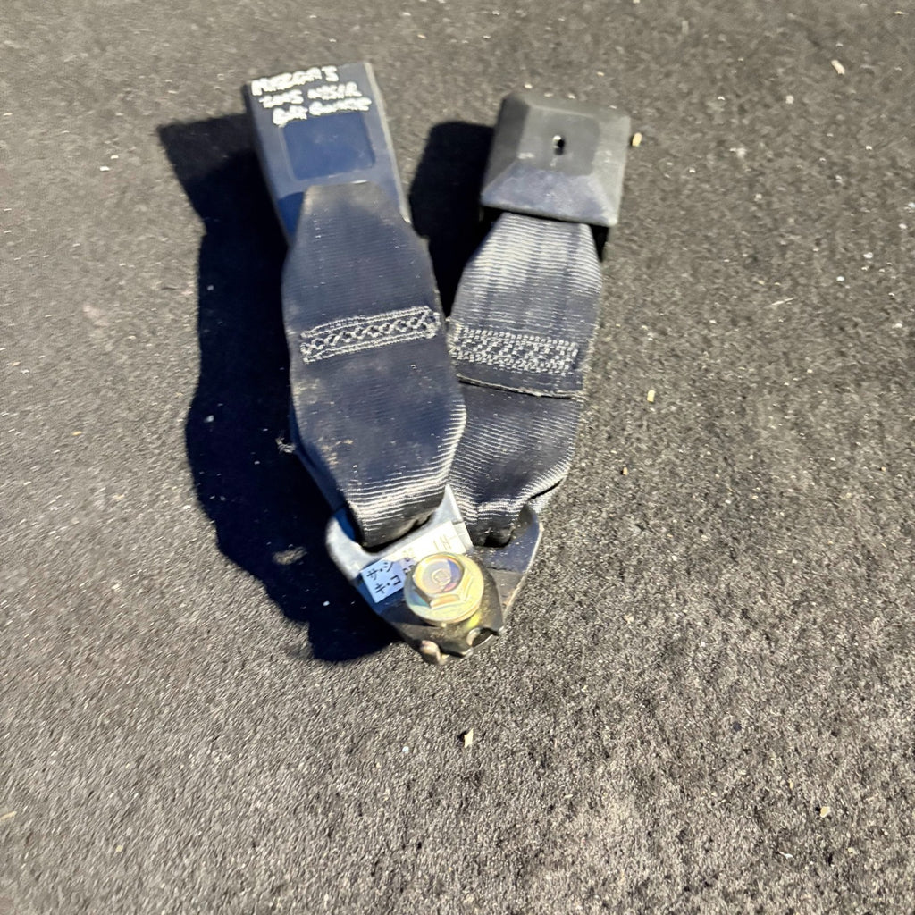 2005 MAZDA 3 DOUBLE SEAT BELT BUCKLE