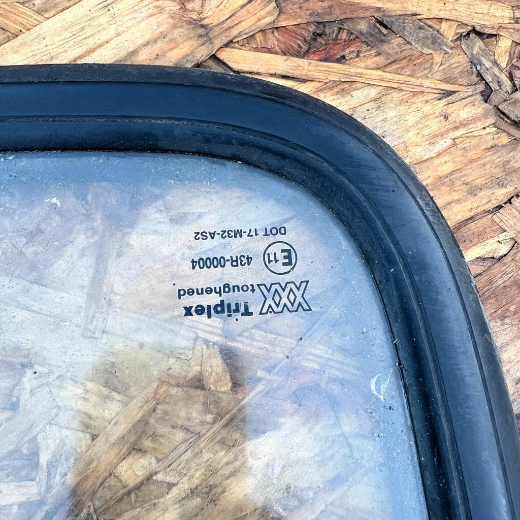 Ford Escort Rear Right Side Window Glass